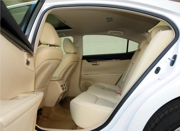 雷克萨斯ES 2014款 250 舒适版 车厢座椅   后排空间