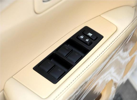 雷克萨斯ES 2014款 250 舒适版 车厢座椅   门窗控制