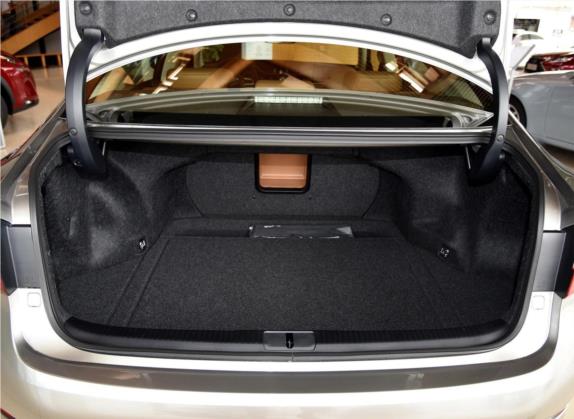 雷克萨斯ES 2015款 200 舒适版 车厢座椅   后备厢