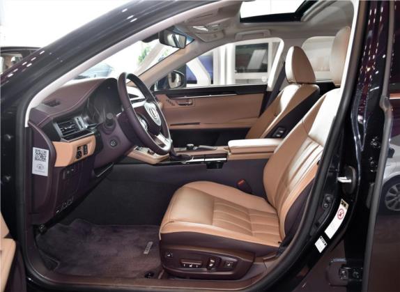 雷克萨斯ES 2017款 300h Mark Levinson豪华版 车厢座椅   前排空间