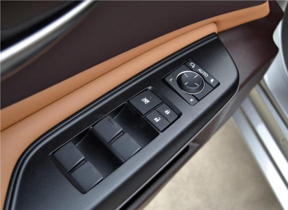 雷克萨斯ES 2018款 300h 尊享版 国V 车厢座椅   门窗控制