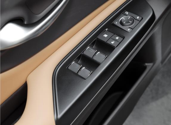 雷克萨斯ES 2020款 300h 臻享版 车厢座椅   门窗控制
