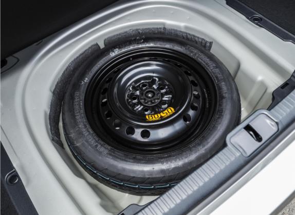 雷克萨斯ES 2021款 300h 卓越版 其他细节类   备胎