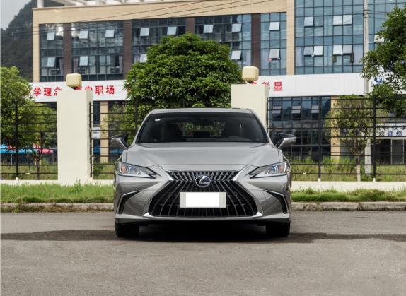 雷克萨斯ES 2021款 300h 卓越版 外观   正前