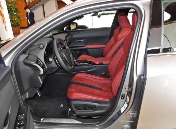 雷克萨斯UX 2019款 260h F SPORT全驱版 国V 车厢座椅   前排空间