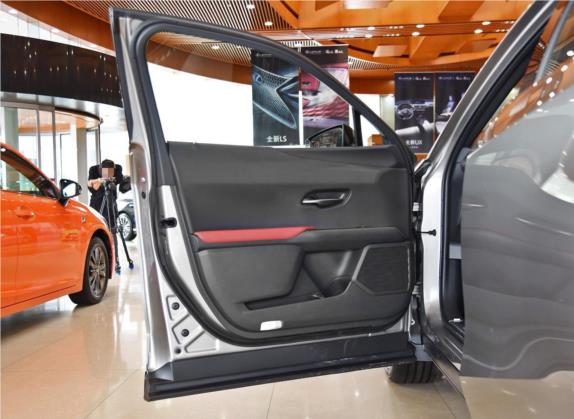 雷克萨斯UX 2019款 260h F SPORT全驱版 国V 车厢座椅   前门板