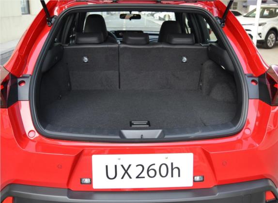 雷克萨斯UX 2019款 260h 探·趣版 国VI 车厢座椅   后备厢