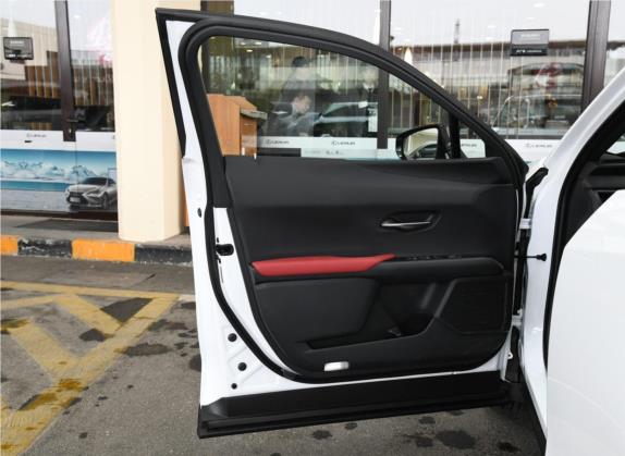 雷克萨斯UX 2019款 260h F SPORT全驱版 国VI 车厢座椅   前门板