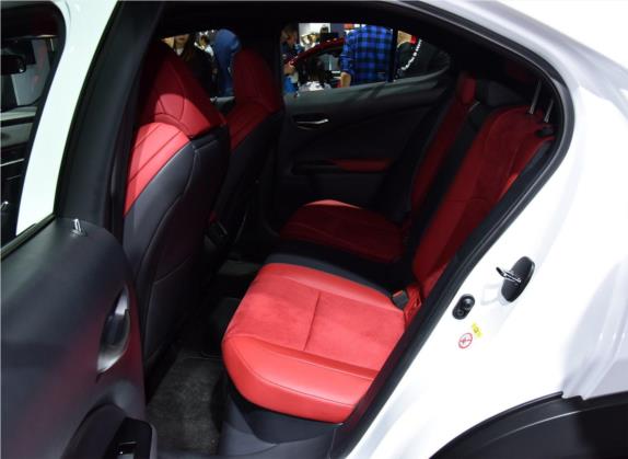 雷克萨斯UX 2020款 260h F SPORT版 车厢座椅   后排空间