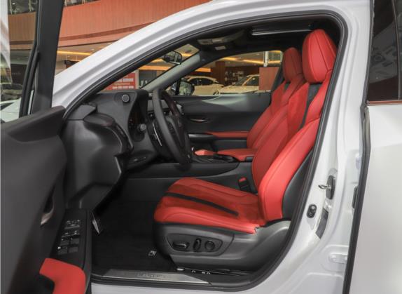 雷克萨斯UX 2020款 改款 200 F SPORT版 车厢座椅   前排空间