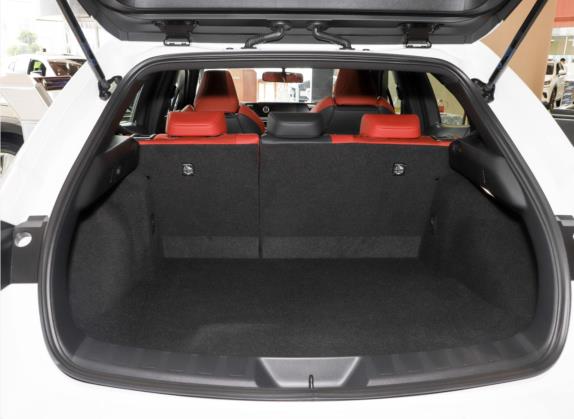 雷克萨斯UX 2020款 改款 200 F SPORT版 车厢座椅   后备厢