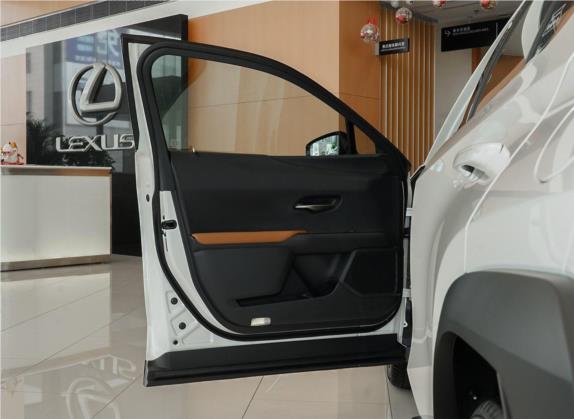 雷克萨斯UX 2020款 200 特别版 车厢座椅   前门板