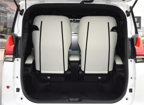 雷克萨斯LM 2020款 300h 四座御世版 车厢座椅   后备厢
