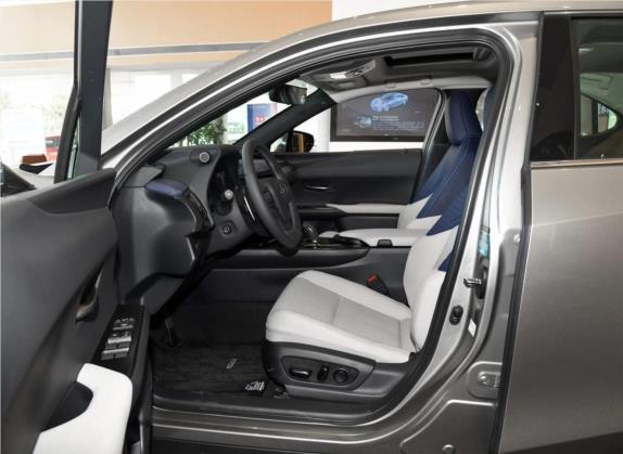雷克萨斯UX新能源 2020款 300e 纯·享版 车厢座椅   前排空间
