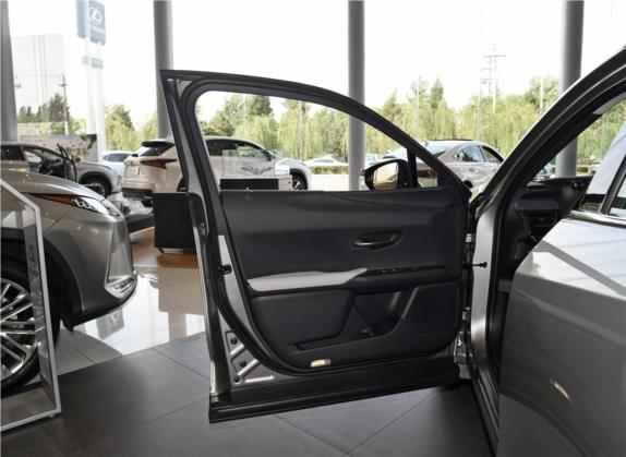 雷克萨斯UX新能源 2020款 300e 纯·享版 车厢座椅   前门板