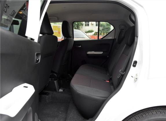 英格尼斯 2017款 1.2L CVT豪华版 车厢座椅   后排空间