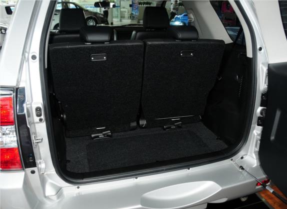 超级维特拉 2011款 2.4 AT JX-EH 3门版 车厢座椅   后备厢