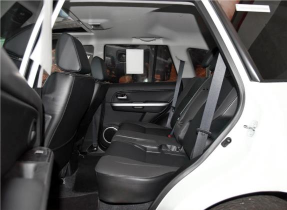 超级维特拉 2012款 2.4L MT豪华导航5门版 车厢座椅   后排空间