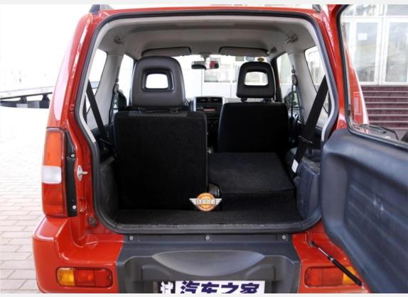 吉姆尼(进口) 2007款 1.3 AT 车厢座椅   后备厢