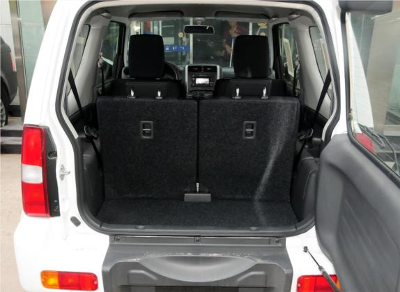 吉姆尼(进口) 2012款 1.3 MT JLX 车厢座椅   后备厢
