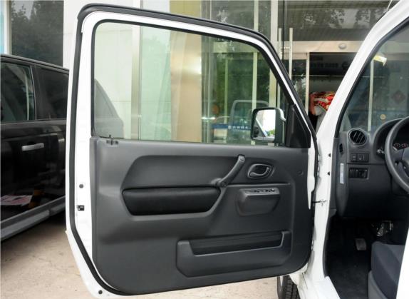 吉姆尼(进口) 2012款 1.3 MT JLX 车厢座椅   前门板