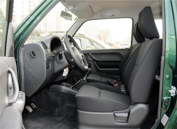 吉姆尼(进口) 2012款 1.3 MT JLX导航版 车厢座椅   前排空间