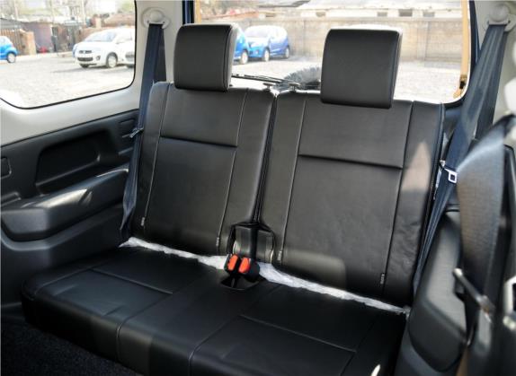 吉姆尼(进口) 2012款 1.3 AT Mode3导航版 车厢座椅   后排空间
