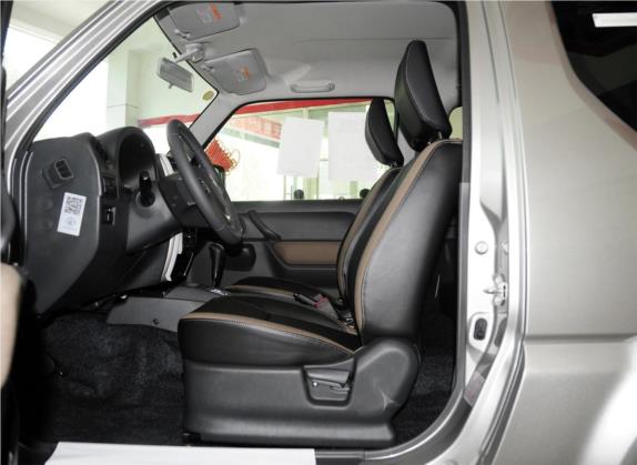 吉姆尼(进口) 2015款 1.3 AT Mode3导航版 车厢座椅   前排空间