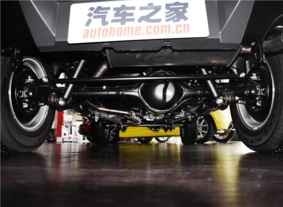 吉姆尼(进口) 2015款 1.3 MT JLX导航版 其他细节类   后悬架