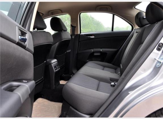 凯泽西 2010款 2.4L 两驱标准版 车厢座椅   后排空间