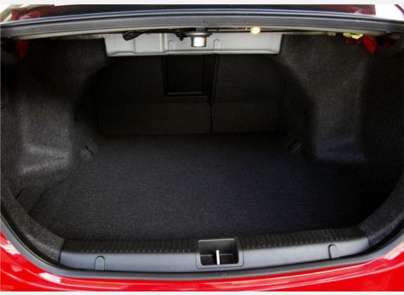 凯泽西 2010款 2.4L 四驱运动导航版 车厢座椅   后备厢