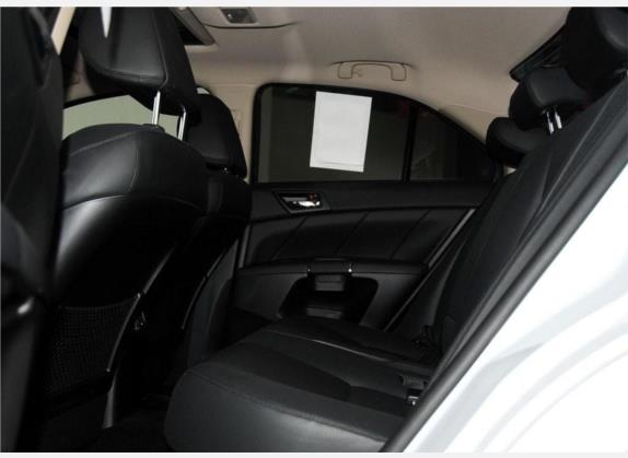 凯泽西 2010款 2.4L 两驱豪华版 车厢座椅   后排空间