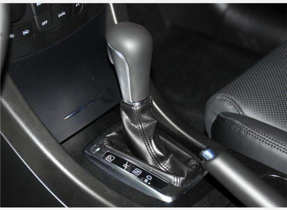 凯泽西 2010款 2.4L 两驱豪华版 中控类   挡把