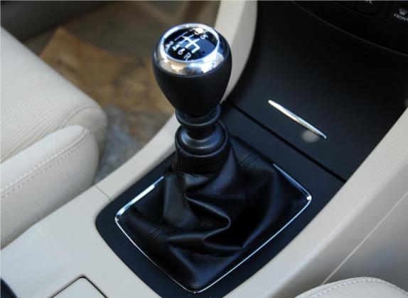 凯泽西 2011款 2.4L 两驱手动标准版 中控类   挡把