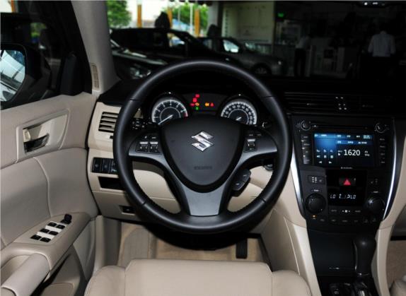 凯泽西 2011款 2.4L 四驱豪华导航版 中控类   驾驶位