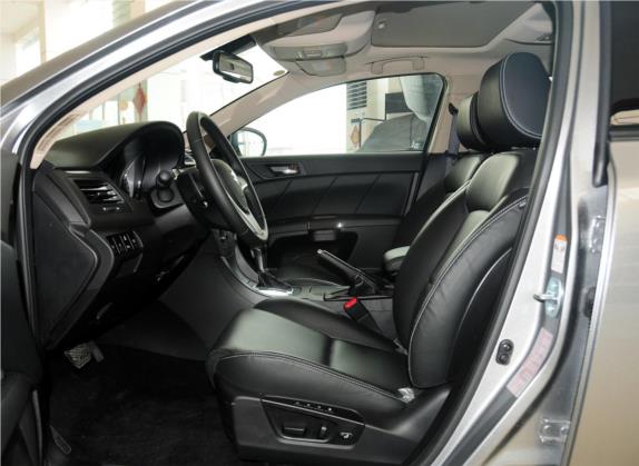 凯泽西 2011款 2.4L 四驱运动导航版 车厢座椅   前排空间
