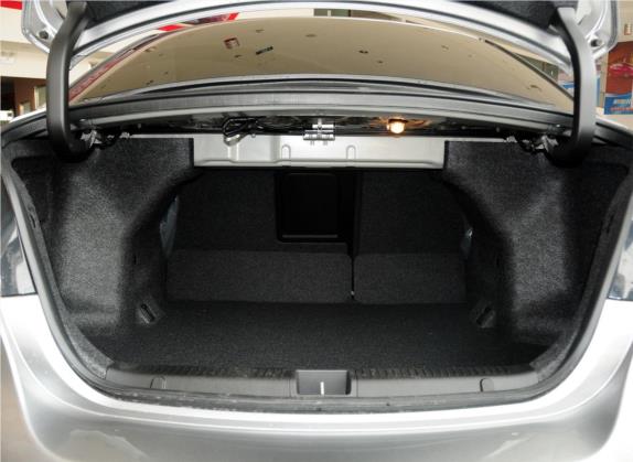 凯泽西 2011款 2.4L 四驱运动导航版 车厢座椅   后备厢