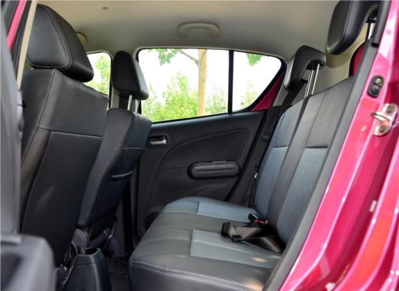 派喜 2012款 1.4L 尊贵型 车厢座椅   后排空间