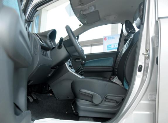 派喜 2012款 1.4VVT 精英型 车厢座椅   前排空间