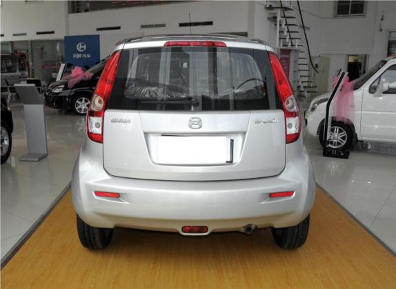 派喜 2012款 1.4VVT 精英型 外观   正后