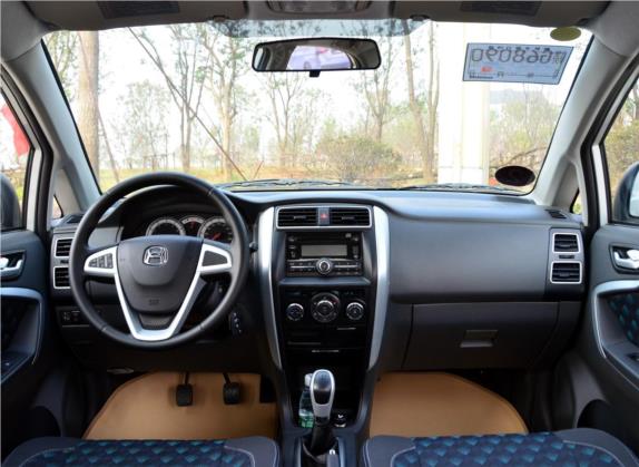 利亚纳A6 2014款 三厢 1.4L 手动畅想型 中控类   中控全图