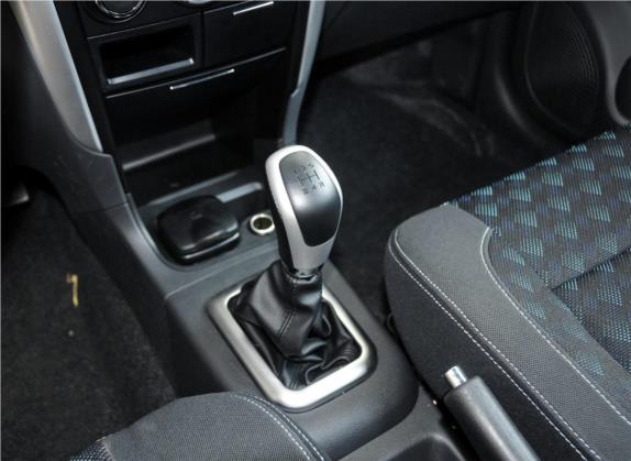 利亚纳A6 2014款 两厢 1.4L 手动畅想型 中控类   挡把