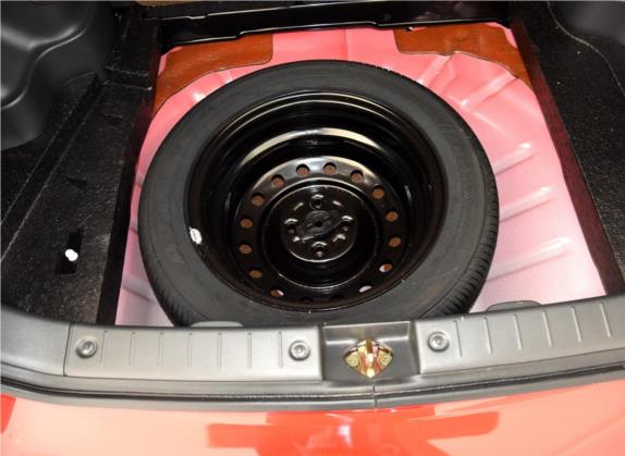 利亚纳A6 2015款 两厢 1.4L 手动畅想型 其他细节类   备胎