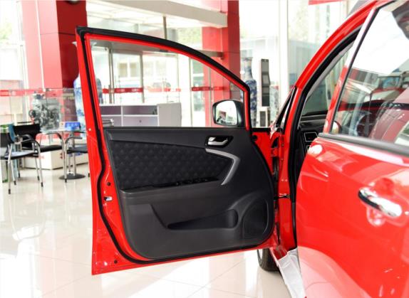 利亚纳A6 2015款 两厢 1.4L 手动畅想型 车厢座椅   前门板