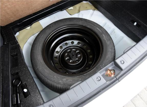 利亚纳A6 2016款 两厢 1.4L 手动畅想型 其他细节类   备胎