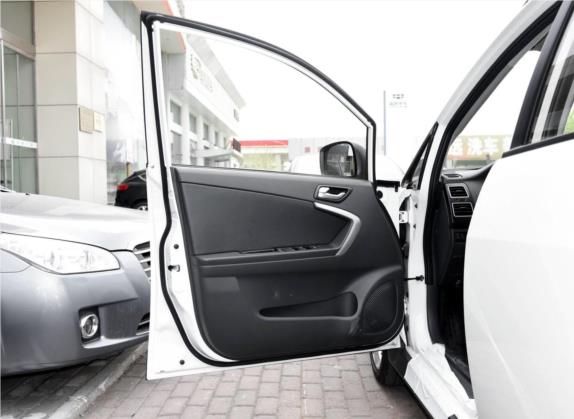 利亚纳A6 2016款 两厢 1.4L 手动畅想型 车厢座椅   前门板