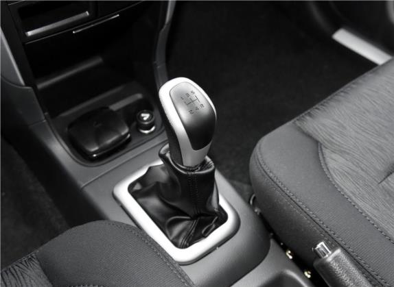 利亚纳A6 2016款 两厢 1.4L 手动畅想型 中控类   挡把