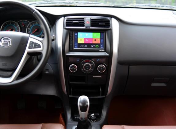 利亚纳A6 2016款  两厢 1.4L 手动理想型 中控类   中控台
