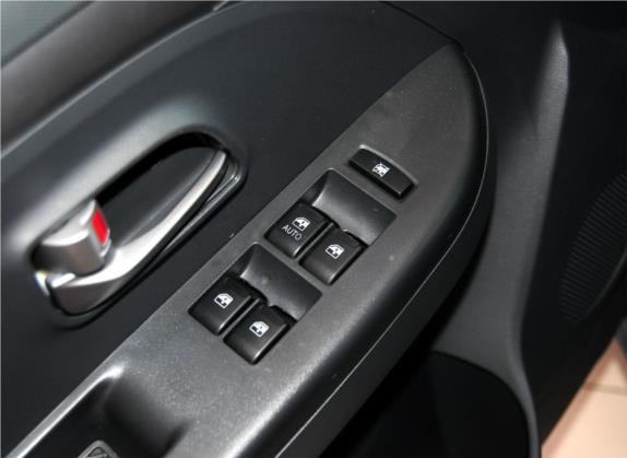北斗星X5 2013款 改款 1.4L VVT 巡航版 车厢座椅   门窗控制