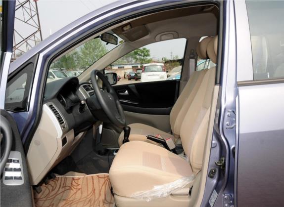 利亚纳 2012款 两厢 1.4VVT 手动舒适型 车厢座椅   前排空间